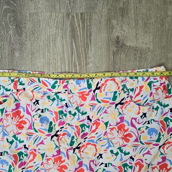 St John's Bay Sz 24 W White Multi Floral Skort-Skirt/Shorts w/Front Pockets NWT - Picture 4 of 5